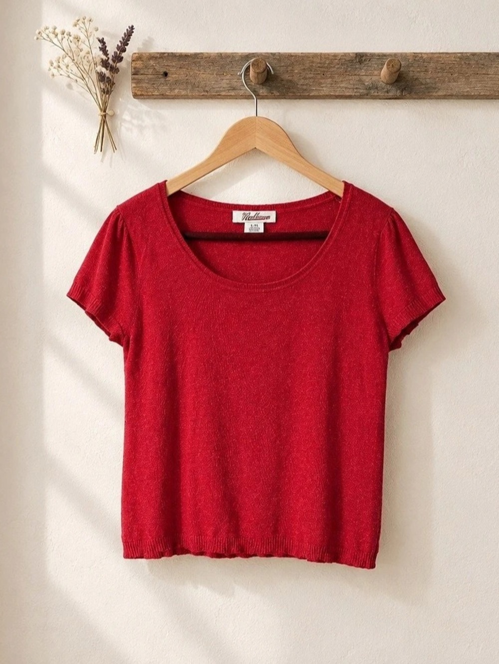 Cashmere mix Short Sleeve Top in Red